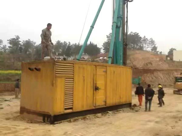 林西如何判断水冷式机油散热器密封件是否需要更换?